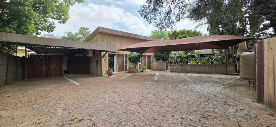 9 Bedroom Property for Sale in St Helena Free State